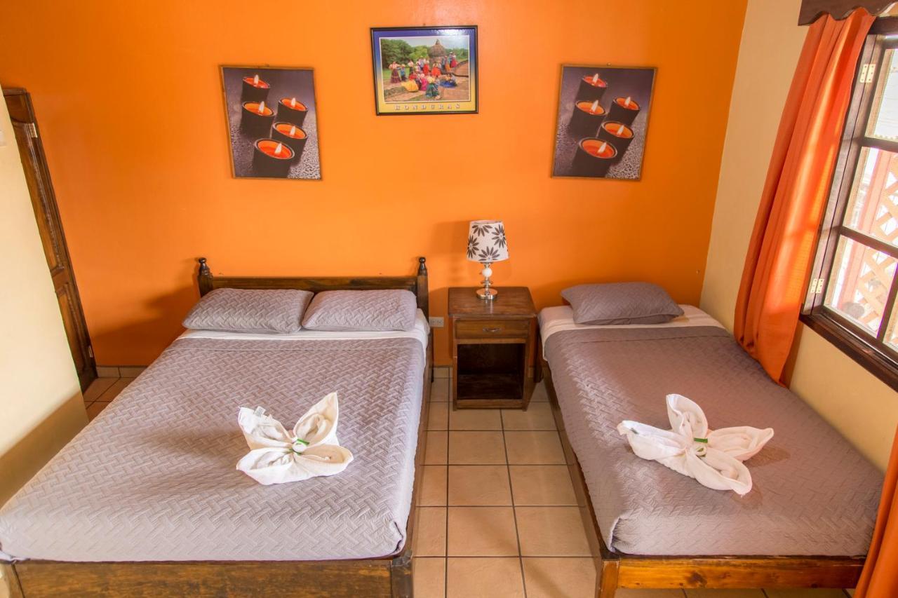 Copán Berakah B&B- Central Park المظهر الخارجي الصورة